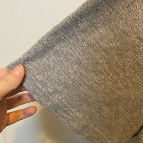 SunRiver Clothing Co. medium Men’s Gray T-shirt - Picture 4 of 5